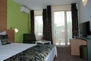 Отель Green Hisar Hotel Хисаря Двухместный номер с 1 кроватью или 2 отдельными кроватями-7
